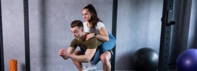 Partnertræning - Træningssessionen, der både træner de sædvanlige muskler og lattermusklerne