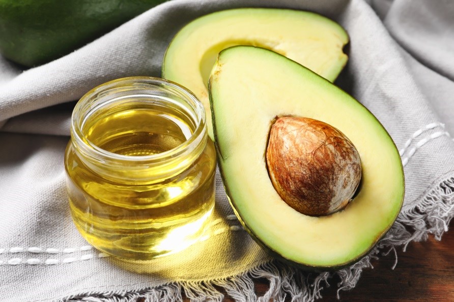 Avocado og olivenolie er to sunde fedtkilder.